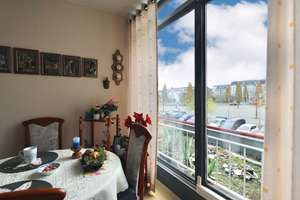 WINTERGARTEN & TG-STELLPLATZ - DIREKT AM HUGENOTTENPLATZ, SUPER INFRASTRUKTUR - ZUR ZEIT VERMIETET – Schweizer Tal 50 ii, 13127 Französisch Buchholz, Berlin – Vorschaubild 4