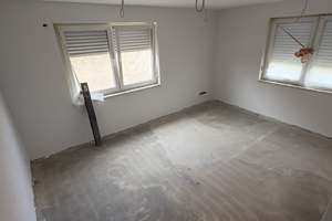 Erstbezug nach Kernsanierung - 4-Zimmer-Wohnung mit 30 m² Terrasse und Gartenzugang in Wü-Versbach – Die vollständige Adresse der Immobilie erhältst du vom Anbieter., 97078 Versbach, Würzburg – Vorschaubild 3