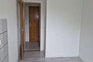 Krefeld, Bückerfeldstr. 2, schöne 55 qm, 2Zi , K, D, Bad, Balkon, – Bückerfeldstraße 2, 47803 Benrad-Nord, Krefeld – Vorschaubild 4