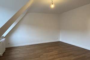 Wohntraum: Frisch sanierte, helle Dachgeschosswohnung in Düsseldorf-Gerresheim – Sonnbornstraße 18, 40625 Gerresheim, Düsseldorf – Vorschaubild 4
