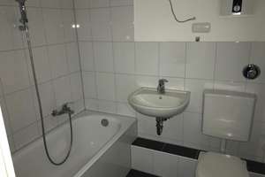 Tolle 2-Zimmer-Balkonwohnung mit Laminat und Tapeten – Hüskenbusch 2, 47167 Röttgersbach, Duisburg – Vorschaubild 3