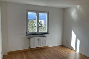 Helle 2,5 Zimmerwohnung mit Balkon – Görlitzer Str. 22, 90473 Langwasser Südwest, Nürnberg – Vorschaubild 6