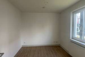 Helle 4-Zimmer-Wohnung mit Balkon – Strackerjanstr. 42, 26129 Haarentor, Oldenburg (Oldenburg) – Vorschaubild 2