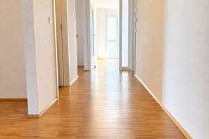 Lichtdurchflutete 4-Zimmer-Wohnung mit großzügigem Südwestbalkon - provisionsfrei in Würzburg – 97076 Lengfeld, Würzburg – Vorschaubild 11