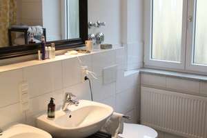 Neuhausen/Maxvorstadt  - Wohnen in hochwertig saniertem Altbau- 3 Zimmer Wohnung mit Balkon – Die vollständige Adresse der Immobilie erhältst du vom Anbieter., 80636 Sankt Benno, München – Vorschaubild 10