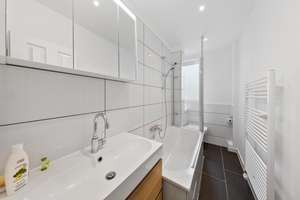 Möblierte 3 Zimmer Wohnung in zentraler ruhiger Lage  – Orber Straße 4, 14193 Schmargendorf, Berlin – Vorschaubild 10
