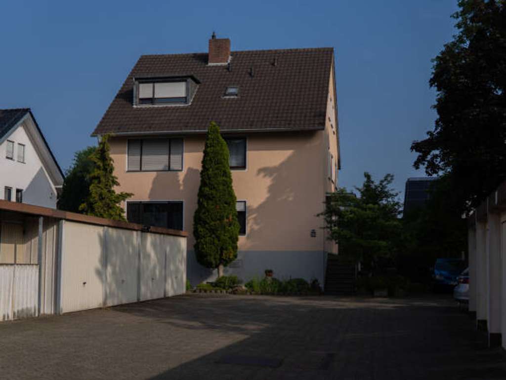 Weiterstadt – Großzügiges 3-Familienhaus mit Ausbaureserve & starkem Entwicklungspotenzial