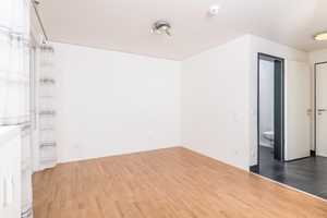 1-Zimmer Wohnung mit Balkon - nur für Studenten und Azubis – Blumenstraße 14/14a, 93055 Regensburg – Vorschaubild 4