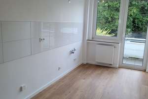 3-Zimmer-Wohnung mit Balkon im Dortmunder Süden – Ostkirchstraße 20, 44269 Berghofen, Dortmund – Vorschaubild 3