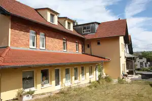 Hibu Perle, von Privat 9 Eigentumswohnungen suchen neuen Besitzer – Hildburghausen (Kreis) – Vorschaubild 1