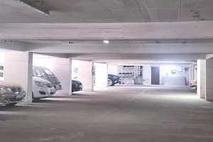 ***Charmante 3-Zimmer-ETW - renovierungsbedürftig - Fahrstuhl - TG-Stellplatz - Berlin-Charlottenbu – Die vollständige Adresse der Immobilie erhältst du vom Anbieter., 14059 Charlottenburg, Berlin – Vorschaubild 7