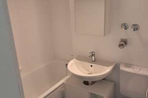 Erstbezug nach Renovierung: Vollmöblierte 1 Zimmer Wohnung - Erlangen Paul-Gossen-Str. – Wichernstr. 14, 91052 Anger, Erlangen – Vorschaubild 4