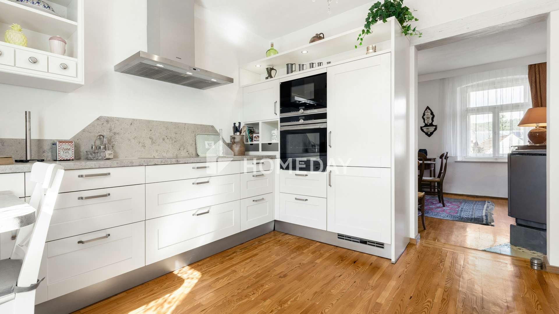 Immobilie in Neukirchen bei Sulzbach-Rosenberg - Wohnen mit Geschichte – ehemaliges Schulhaus mit großem Garten und 2 Wohneinheiten
 - Bild 19