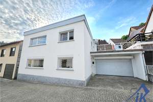 IK| Landstuhl -  gemütliches Einfamilienhaus mit Balkon und großer Garage – Die vollständige Adresse der Immobilie erhältst du vom Anbieter., 66849 Landstuhl – Vorschaubild 1