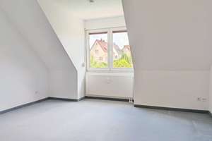 Bezugsfreie 3-Zimmer-Dachgeschosswohnung mit Westbalkon, EBK und Tiefgaragenstellplatz – Die vollständige Adresse der Immobilie erhältst du vom Anbieter., 1217 Kleinpestitz/Mockritz, Dresden – Vorschaubild 8