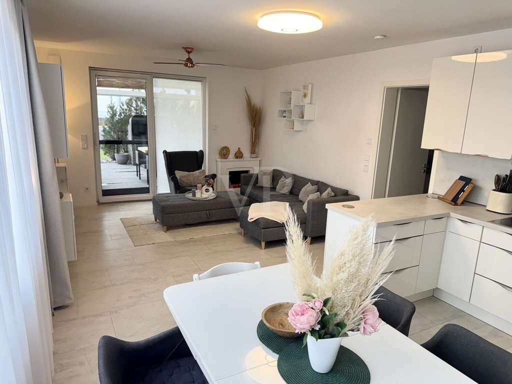 Immobilie in Großräschen - Exklusives Wohnen mit Hafenflair - gehobene Eigentumswohnung mit Terrasse & Garten direkt am See - Bild 0