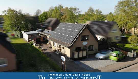 Bild von Saniertes Wohnhaus mit BAUPLATZ und 27,6 KW PV-Anlage in OL-Krusenbusch