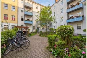 Tolle Hochparterrewohnung mit Terrasse und Gartenanteil im ruhigen und geschlossenen Innenhof – Die vollständige Adresse der Immobilie erhältst du vom Anbieter., 12099 Tempelhof, Berlin – Vorschaubild 1