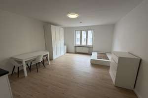 Ab sofort steht ein möbliertes 1-Zimmer Apartment inkl. EBK im 3.OG zur Vermietung! – Hohenzollernstraße 24, 80801 Schwabing-Ost, München – Vorschaubild 3