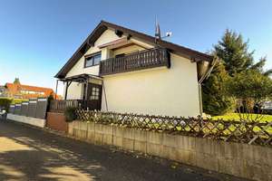 Gepflegtes 2-Familienwohnhaus mit Eckgrundstück in ruhiger Lage von Alfdorf – Die vollständige Adresse der Immobilie erhältst du vom Anbieter., 73553 Alfdorf – Vorschaubild 4