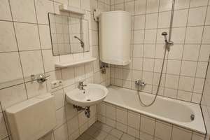 Stilvolle 1-Zimmer-Wohnung mit gehobener Innenausstattung mit Balkon und EBK in Regensburg – Prinz-Rupprecht-Straße 1, 93053 Kasernenviertel, Regensburg – Vorschaubild 6