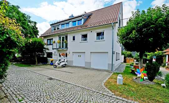 Gepflegt und modernisiert! Großzügiges Haus mit geringem Energieverbrauch