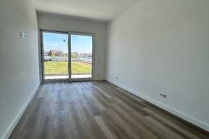 Maisonette (Haus im Haus.), eig. Eingang, Gesamt WFl 255,9 m² 5 Zi, Terr,2x TG-Stellpl, Keller, – Düsseldorf – Vorschaubild 12
