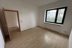 Helle und familienfreundliche 3-Zimmer-Wohnung im Erdgeschoss mit Balkon! – Halberstädter Straße 30, 39112 Sudenburg, Magdeburg – Vorschaubild 6