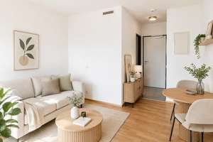 Moderne 1-Zimmer-Wohnung mit Balkon, Einbauküche und Aufzug