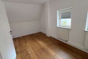Charmante  4 Zi Whg. mit Galerie, schönem Garten und traumhaften Blick in Stuttgart Rotenberg – Württtemberg Straße 313, 70327 Rotenberg, Stuttgart – Vorschaubild 17