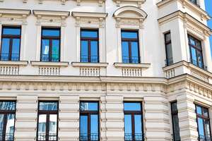 Bezaubernde DG-Wohnung! Schöne, renovierte 2 Zimmer, Aufzug & bezugsfrei! Nahe der Altstadt! – 4315 Neustadt-Neuschönefeld, Leipzig – Vorschaubild 10