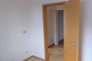 Helle 3,5-Zimmer Wohnung im 1. OG in Duisburg-Neumühl – Bennostraße 28, 47167 Neumühl, Duisburg – Vorschaubild 18