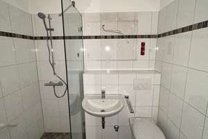 3-Zimmer-Wohnung,komplett Saniert mit modernem Badezimmer