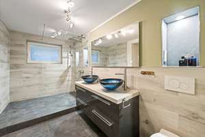 Property thumbnail 22