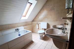 Modernisiertes 1- bis 2-Familienhaus mit Kamin und großem Garten – Die vollständige Adresse der Immobilie erhältst du vom Anbieter., 61130 Nidderau – Vorschaubild 18