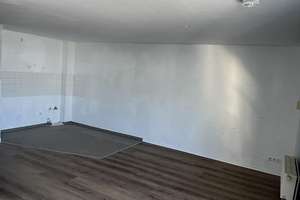 Stylische Maisonett-Wohnung in Eberstadt ab dem 01.08. zu vermieten! – Thüringerstraße 3, 64297 Eberstadt, Darmstadt – Vorschaubild 2