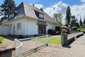 D-Urdenbach Freistehende Villa!!!Einmalige Chance mit Rheinblick..Die richtige Entscheidung für 2026 – Die vollständige Adresse der Immobilie erhältst du vom Anbieter., 40593 Urdenbach, Düsseldorf – Vorschaubild 4