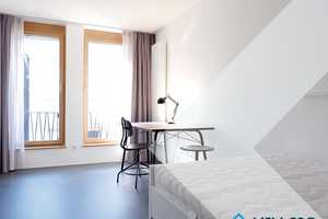 WG-Leben pur: Komfortables Zimmer für Studenten und junge Berufstätige! – Reutlingen (Kreis) – Vorschaubild 1