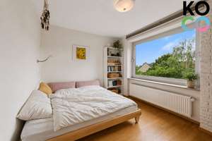 Großzügige 4-Zimmer-Wohnung mit Kamin, Balkon & Schwimmbad in Düsseldorf-Gerresheim – Die vollständige Adresse der Immobilie erhältst du vom Anbieter., 40625 Gerresheim, Düsseldorf – Vorschaubild 5