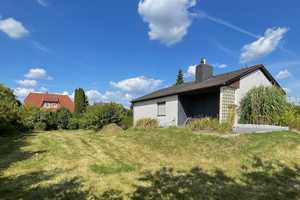 Barsinghausen/OT Göxe - moderner Bungalow (Schwedenhaus) mit schönem, großen Grundstück ! – Im Lindenfeld 14, 30890 Hannover (Kreis) – Vorschaubild 2