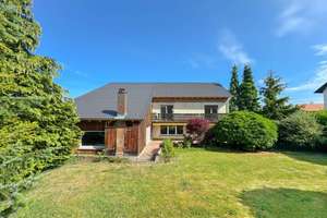 Einfamilienhaus mit sonnigem Garten in guter Lage von Malsch/ Neues Dach u. Ausbaureserve! – Die vollständige Adresse der Immobilie erhältst du vom Anbieter., 76316 Malsch – Vorschaubild 1