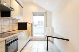 vermietete Dachgeschosswohnung mit Balkon! – Die vollständige Adresse der Immobilie erhältst du vom Anbieter., 65199 Dotzheim, Wiesbaden – Vorschaubild 3