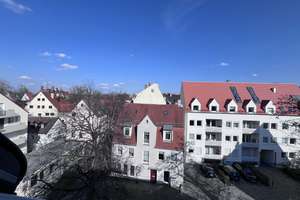 Charmante Maisonettewohnung mit traumhaftem Ausblick in der Augsburger Innenstadt – Die vollständige Adresse der Immobilie erhältst du vom Anbieter., 86152 Jakoberstadt-Süd, Augsburg – Vorschaubild 12