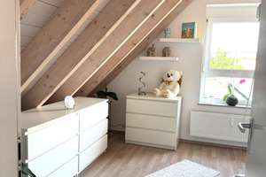4-Zimmer Wohnung in Reutlingen - Wohnen auf zwei Ebenen - Licht, Komfort und eine hervorragende Lage – Die vollständige Adresse der Immobilie erhältst du vom Anbieter., 72768 Sickenhausen, Reutlingen – Vorschaubild 18