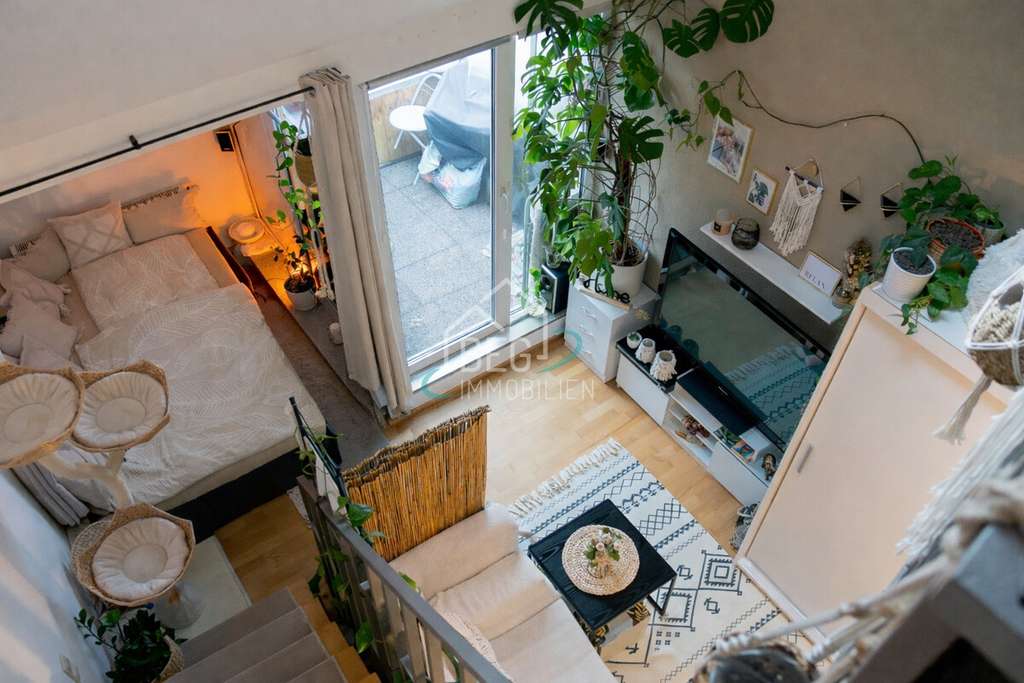 Immobilie in Köngen - Attraktive 1,5-Zimmer-Maisonette mit Loggia & TG-Stellplatz - Bild 1