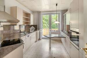 Charmante Altbauwohnung mit 4 Zimmern, Balkon, großer Loggia & opt. TG-Stellplatz
 – Die vollständige Adresse der Immobilie erhältst du vom Anbieter., 90461 Guntherstraße, Nürnberg – Vorschaubild 3