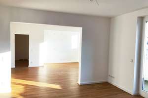 Modernisierte 2-Zimmer-Wohnung mit Balkon im beliebten Zooviertel – Die vollständige Adresse der Immobilie erhältst du vom Anbieter., 40237 Düsseltal, Düsseldorf – Vorschaubild 2