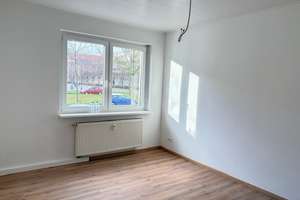 Erstbezug nach Sanierung: 2-Zi-Wohnung mit Balkon in Karlsruhe Südweststadt – Die vollständige Adresse der Immobilie erhältst du vom Anbieter., 76137 Südweststadt, Karlsruhe – Vorschaubild 2