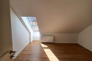 Helle, renovierte 2-Zimmer-Dachgeschosswohnung in zentraler Lage – Willstraße 8, 90429 Bärenschanze, Nürnberg – Vorschaubild 8