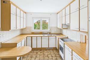 Großzügige 3-Zimmer-Wohnung mit Balkon, Stellplatz in ruhiger Lage von Fürth – Die vollständige Adresse der Immobilie erhältst du vom Anbieter., 90763 Südstadt Weikershof, Fürth – Vorschaubild 5